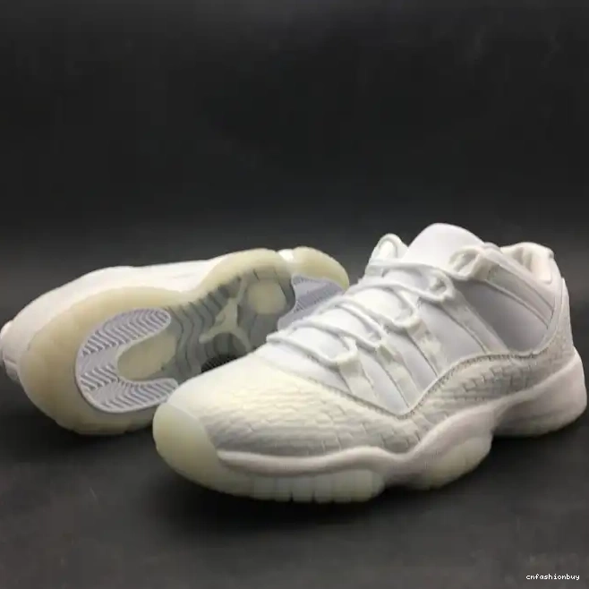 11 897331-100 Heiress Air Frost White Low Jordan 0623